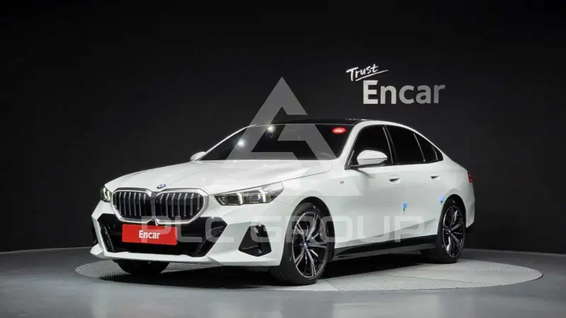 2025 BMW 530M