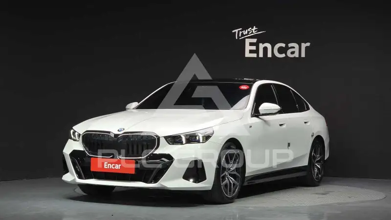 2025 BMW 520M