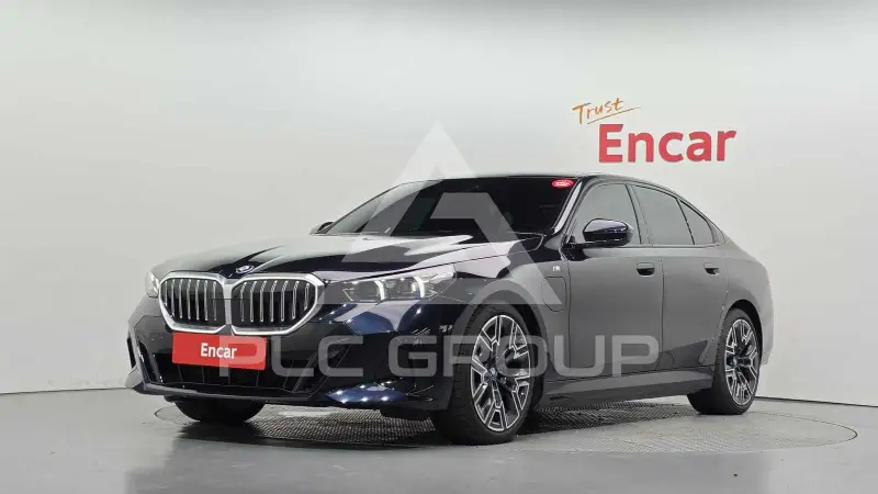 2025 BMW 530M