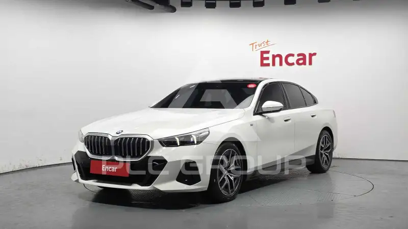 2025 BMW 520M