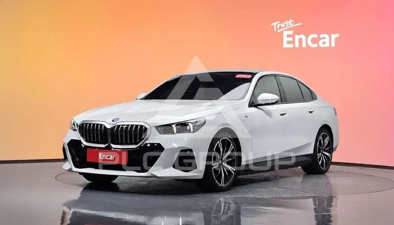 2025 BMW 530M