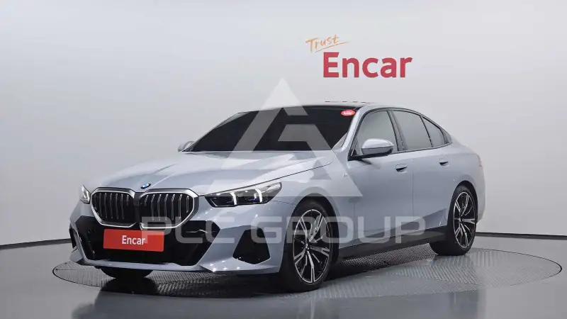 2025 BMW 530M