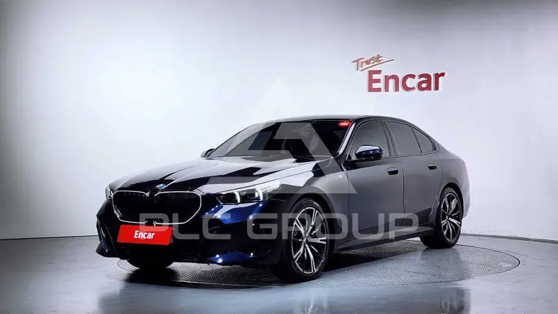 2025 BMW 530M