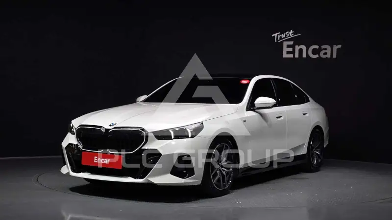 2025 BMW 520