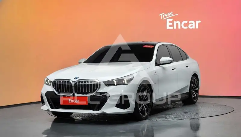 2025 BMW 530M