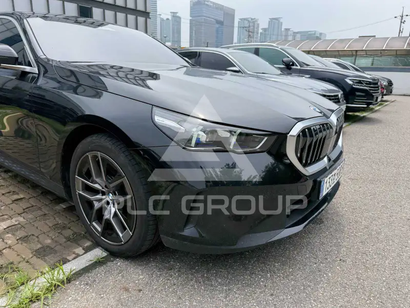 2025 BMW 520
