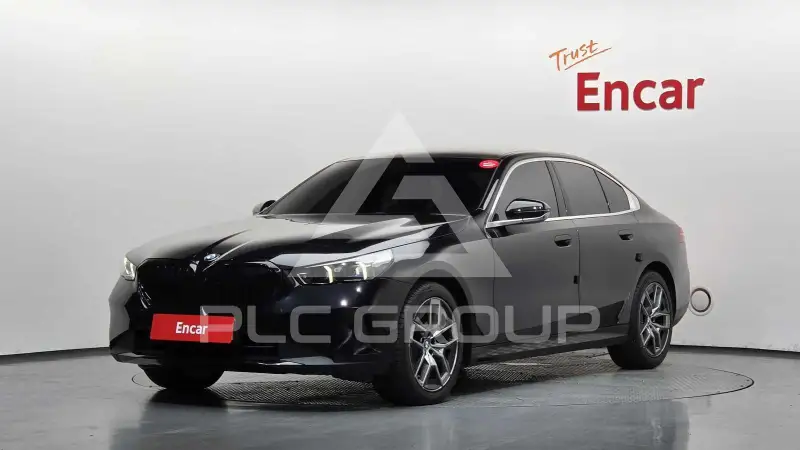 2025 BMW 520