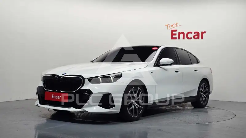 2025 BMW 520