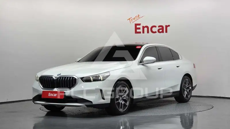 2025 BMW 520