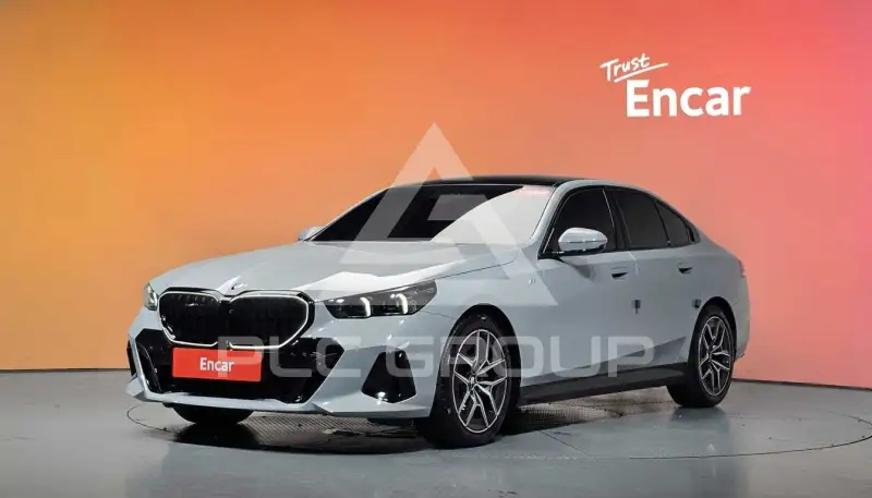 2025 BMW 520