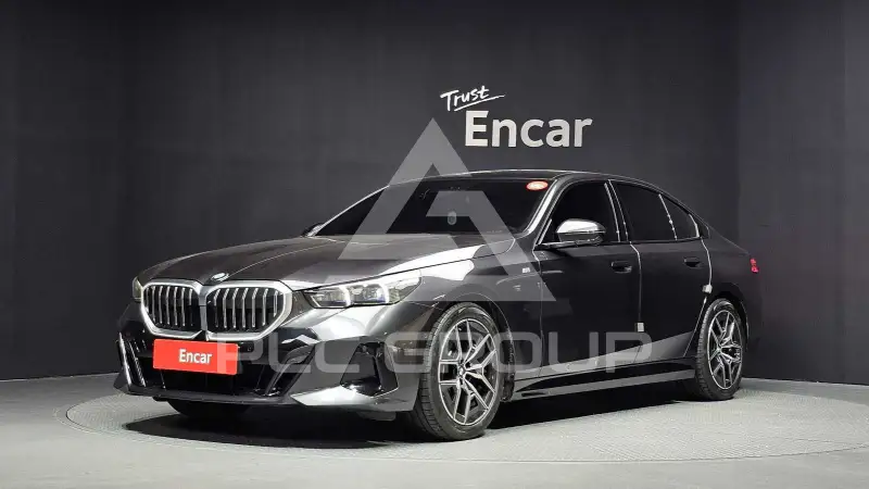 2025 BMW 520M