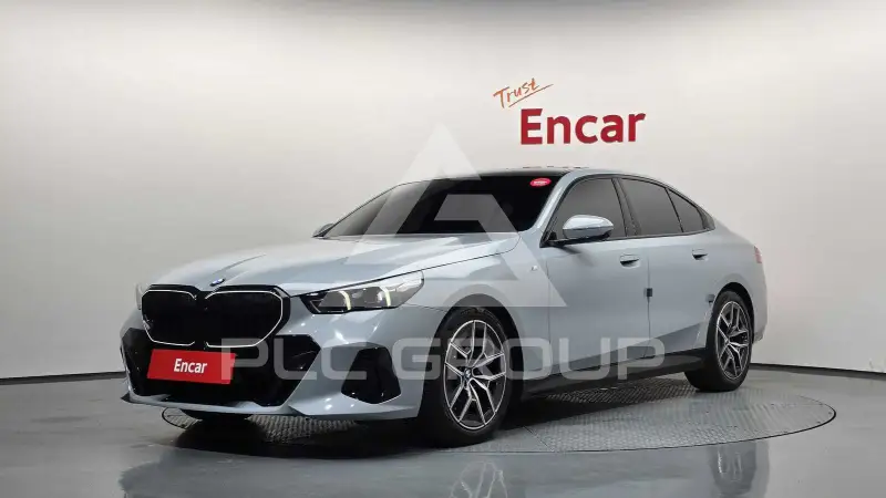 2025 BMW 520M