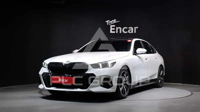 2025 BMW 530M