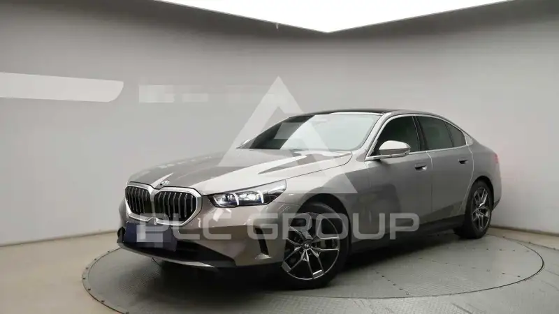 2025 BMW 535