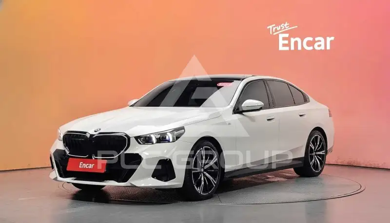 2025 BMW 530M