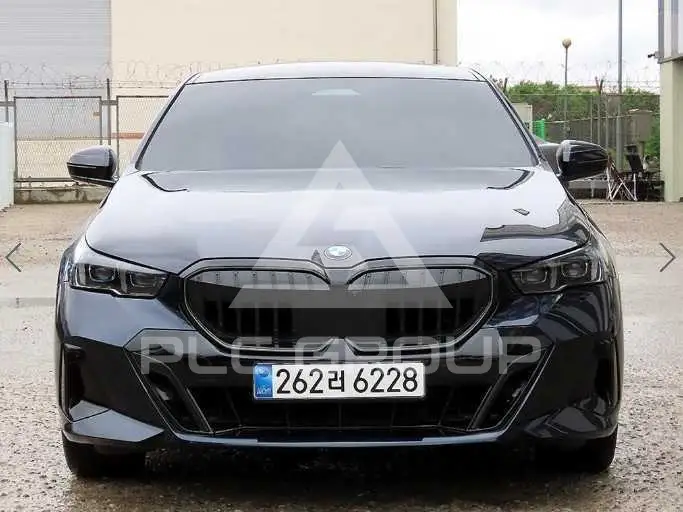2025 BMW 530M