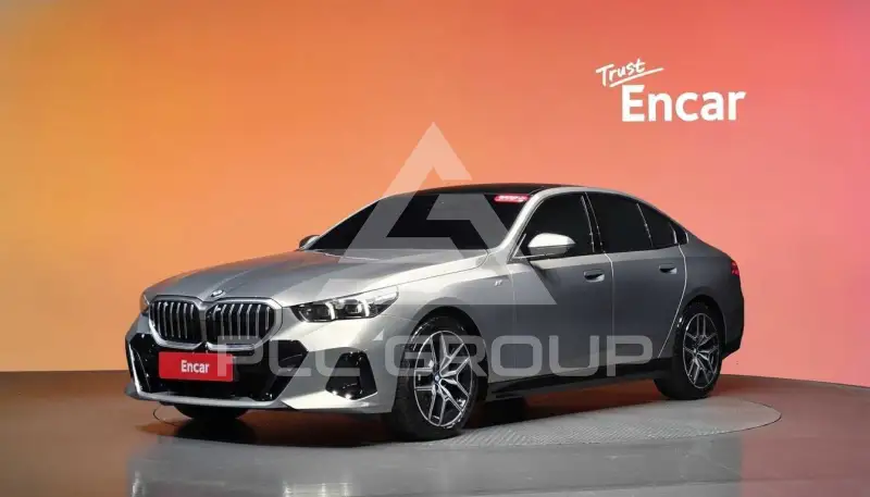 2025 BMW 520M