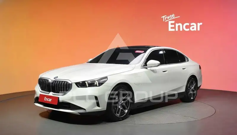 2025 BMW 530