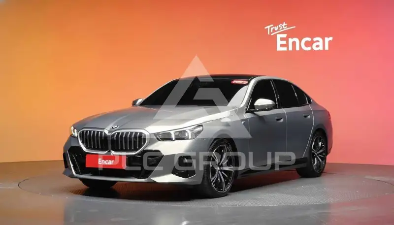 2025 BMW 530M