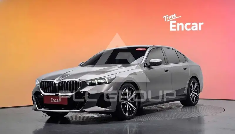 2025 BMW 530M