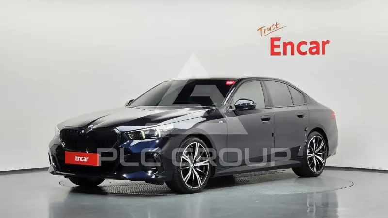 2025 BMW 530M