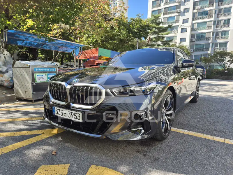 2025 BMW 530M