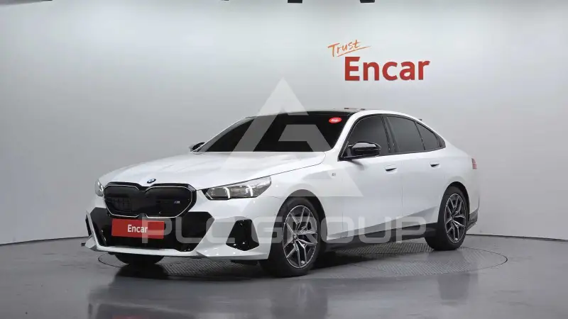 2025 BMW 520M