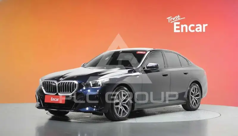 2025 BMW 520M