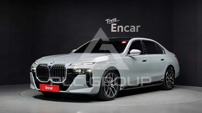 2025 BMW 740M