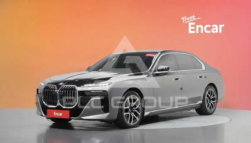 2025 BMW 740M