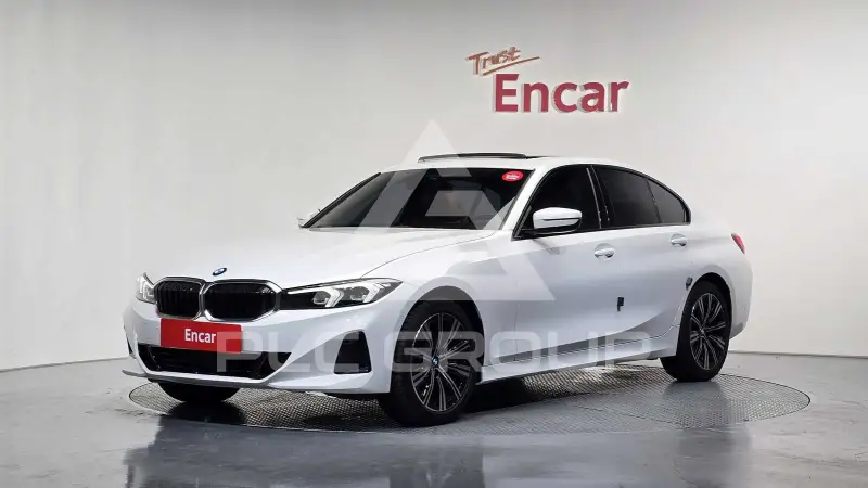 2025 BMW 320