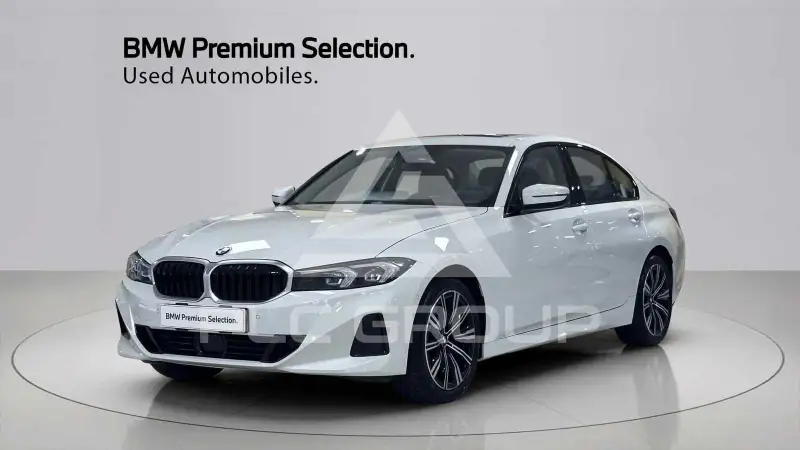2025 BMW 320