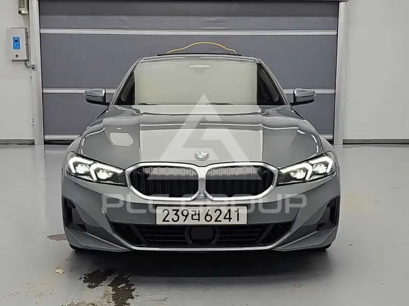 2025 BMW 320