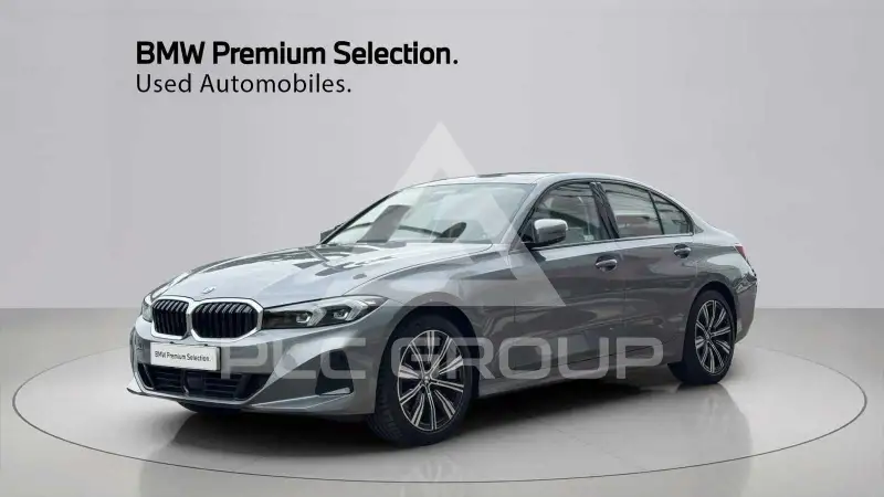 2025 BMW 320