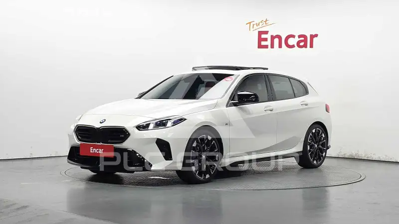 2025 BMW 