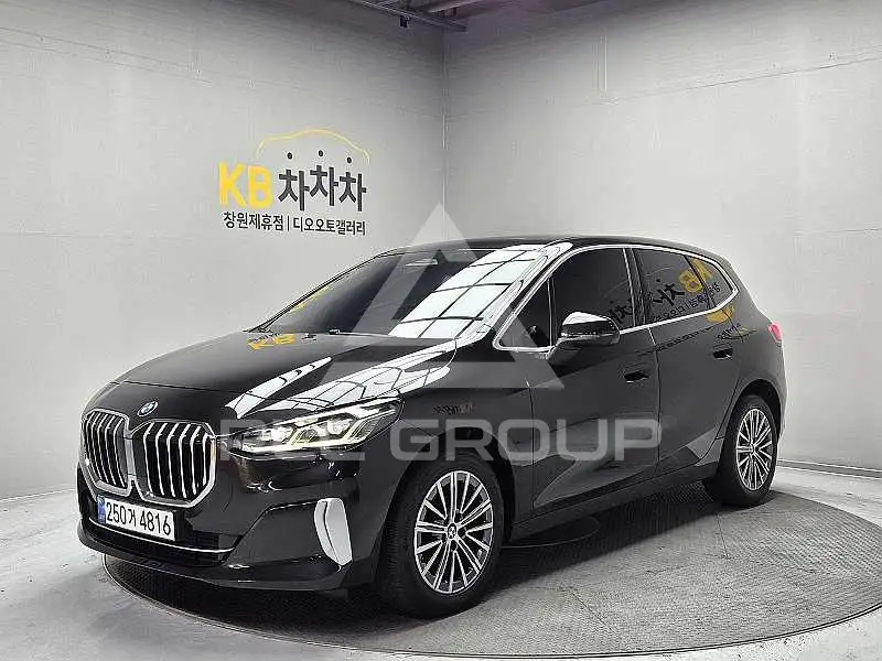 2025 BMW 218