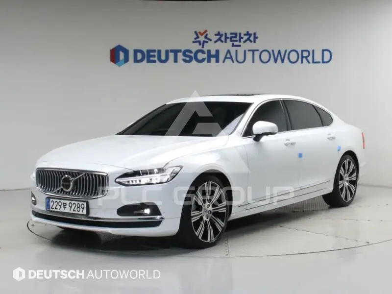 2025 Volvo S90