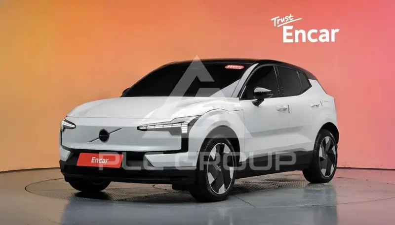 2025 Volvo 