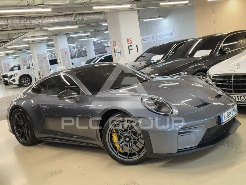 2025 Porsche 911