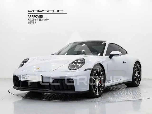 2025 Porsche 911