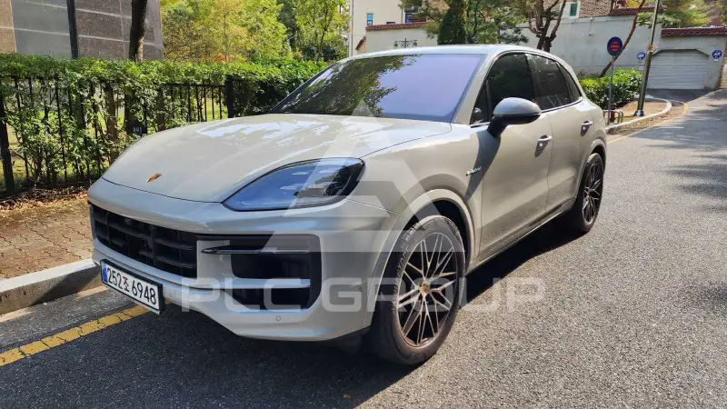 2025 Porsche Cayenne