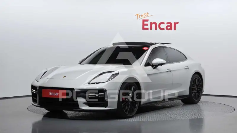 2025 Porsche Panamera