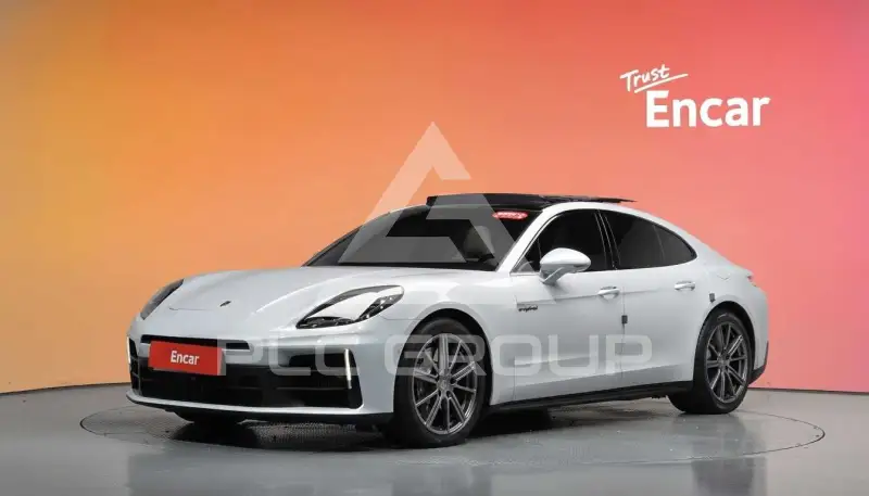 2025 Porsche Panamera
