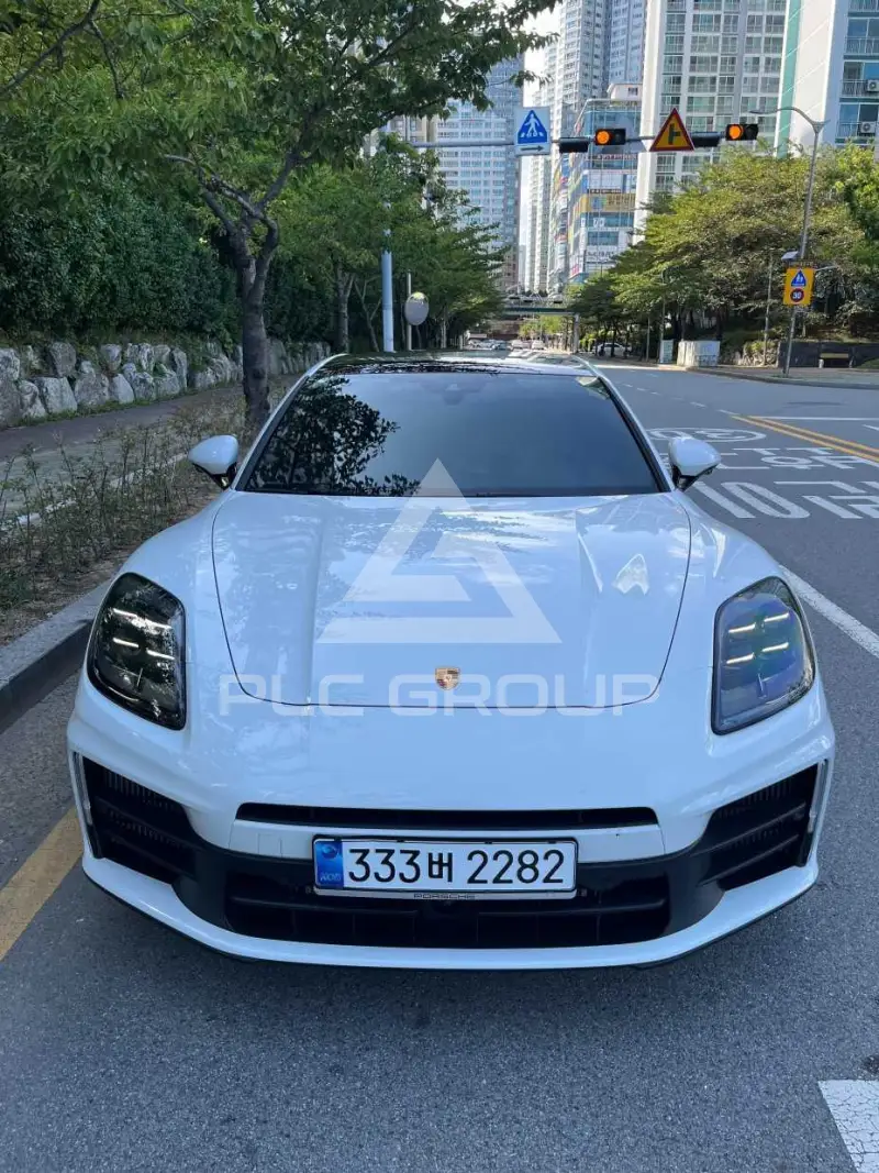 2025 Porsche Panamera