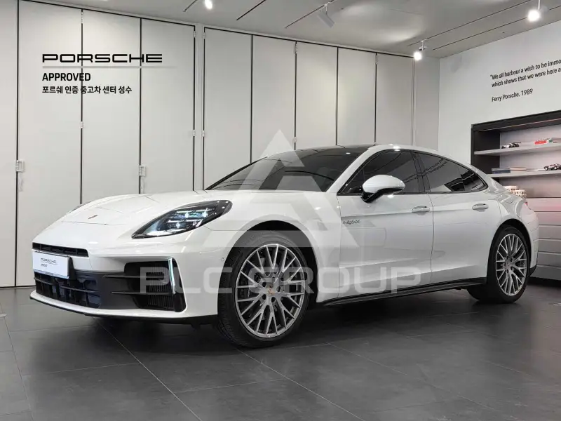 2025 Porsche Panamera