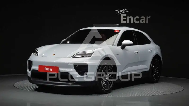 2025 Porsche Macan