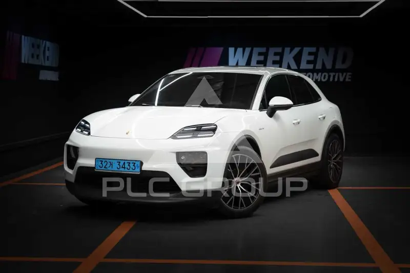 2025 Porsche Macan
