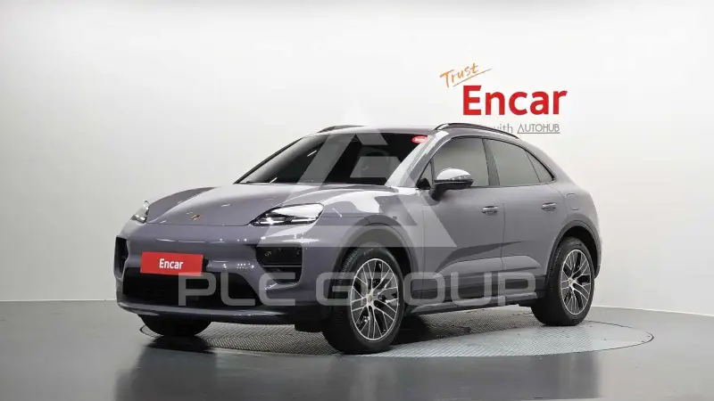 2025 Porsche MACAN