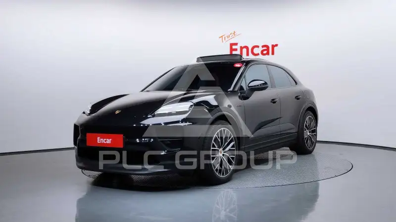 2025 Porsche Macan