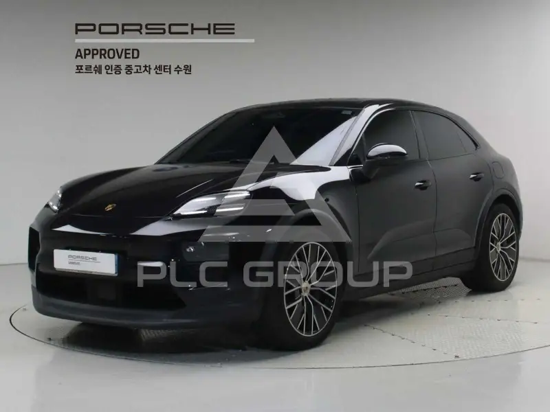 2025 Porsche Macan